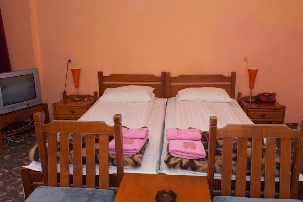 Hotel Cerna Băile Herculane Cameră foto